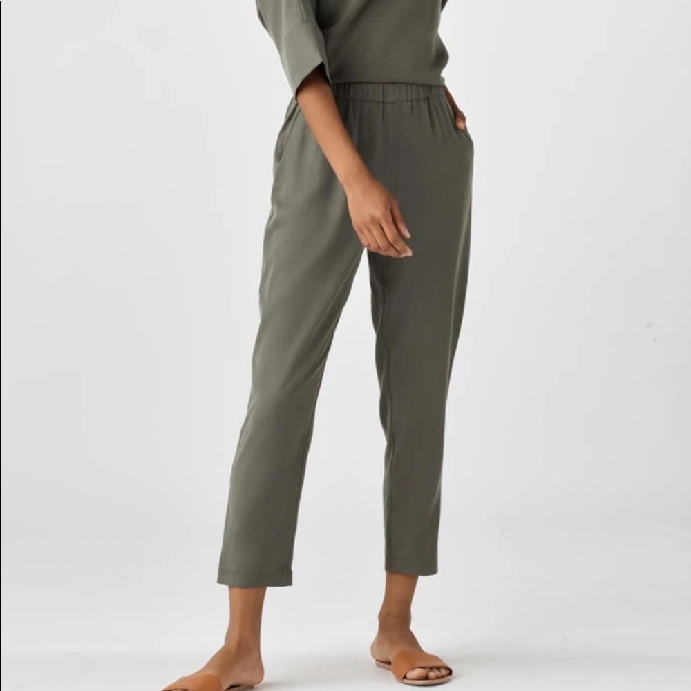 Vetta Tencel Tapered Pant - M - Olive - NWT